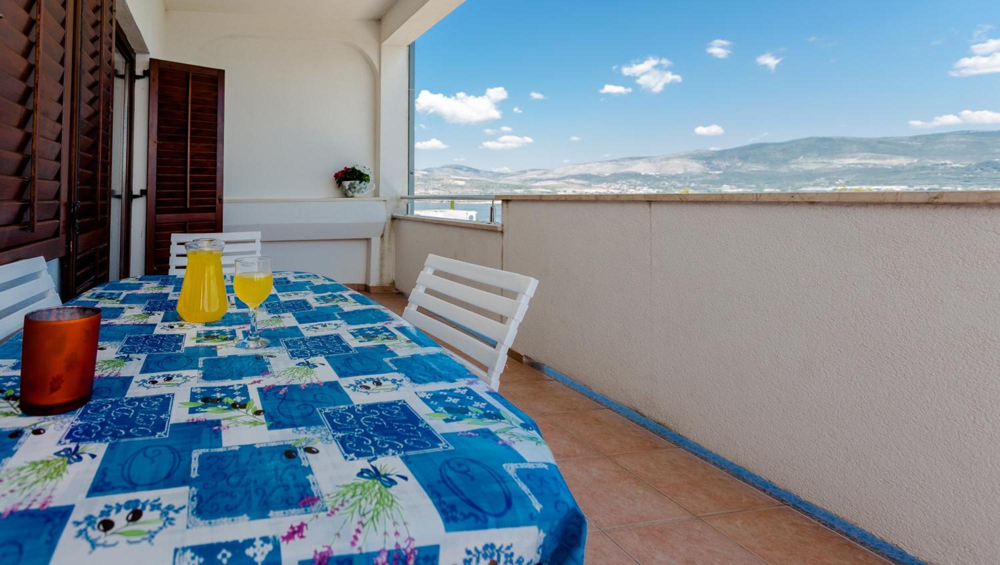 Apartments In Villa Top Trogir Room photo